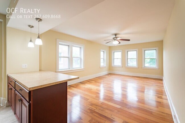 Photo - 2248 Bryn Mawr Ave Apartment Unit 2B