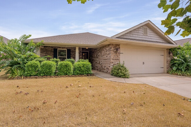 Photo - 323 Harbor Glen Dr SW