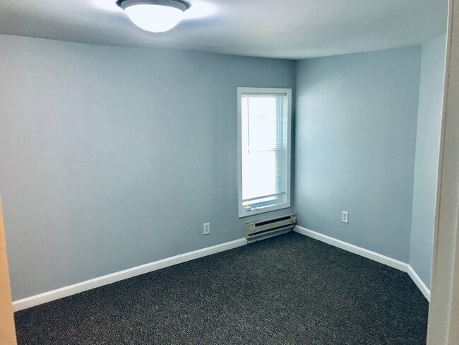 Photo - 410 E 9th St Unit 2