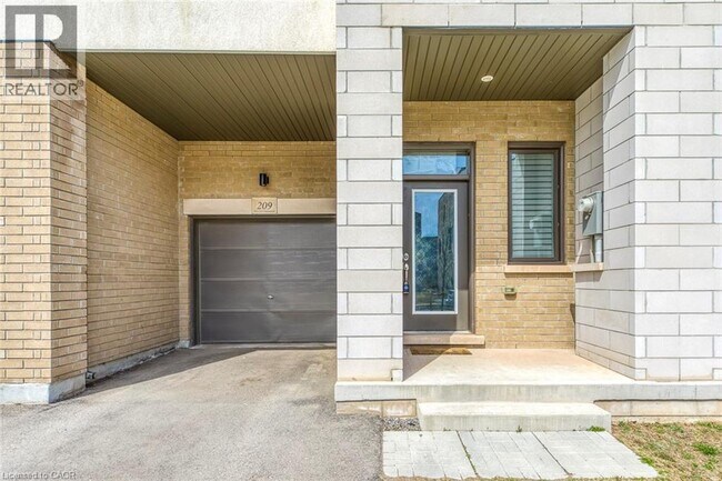 Photo - 209 Fowley Dr