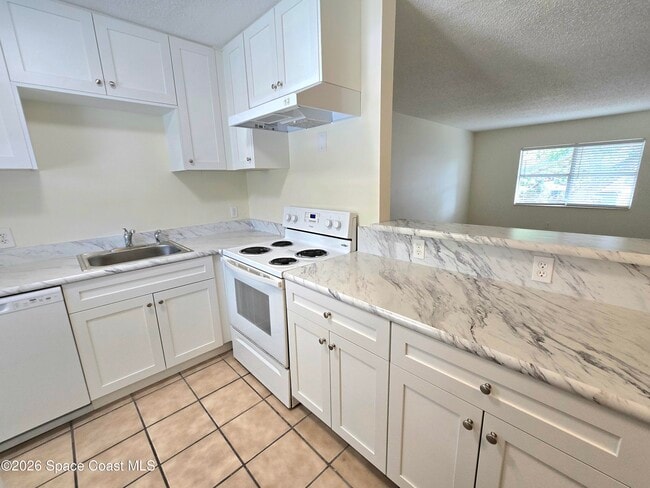 Photo - 1728 Guava Ave Unit 7
