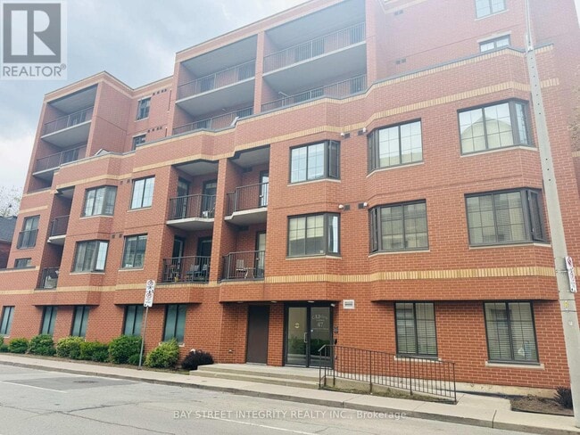 Photo - 47 Caroline St N Unit 402