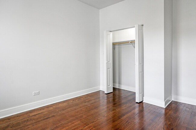 Photo - 7214 S King Dr Unit Apt 2