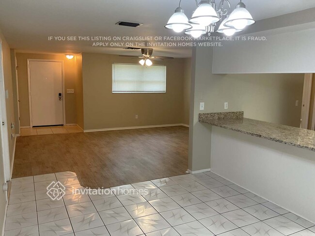 Photo - 10744 119th St