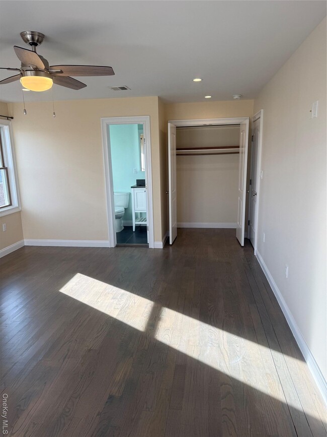 Photo - 90 E Hudson St