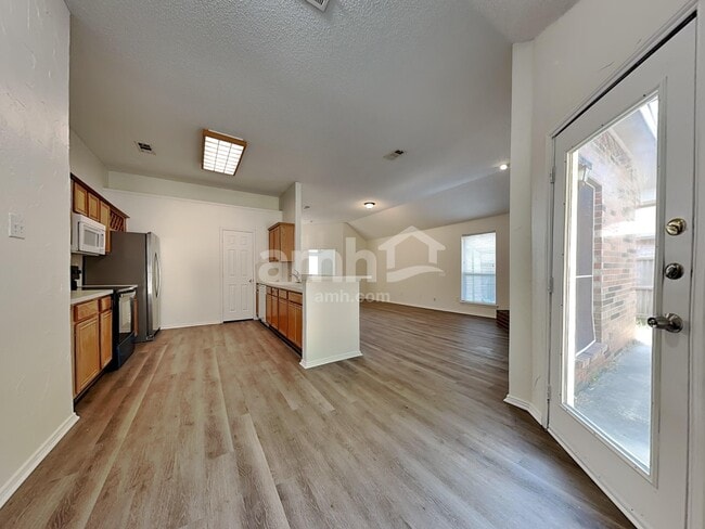 Photo - 3707 Sycamore Ln