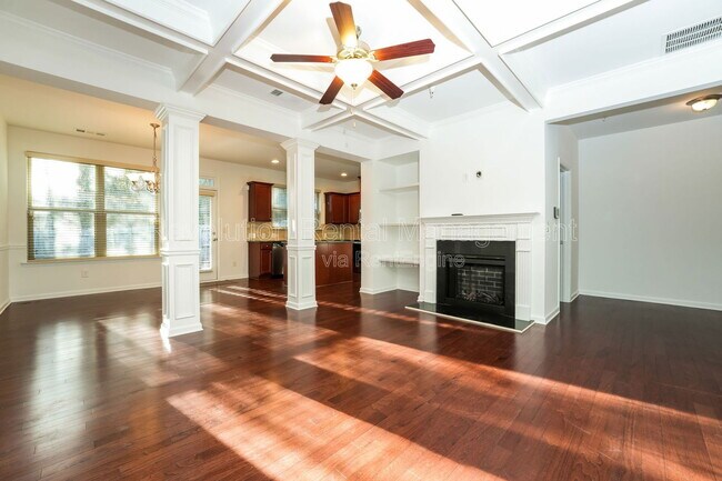 Photo - 3447 Desoto Rd