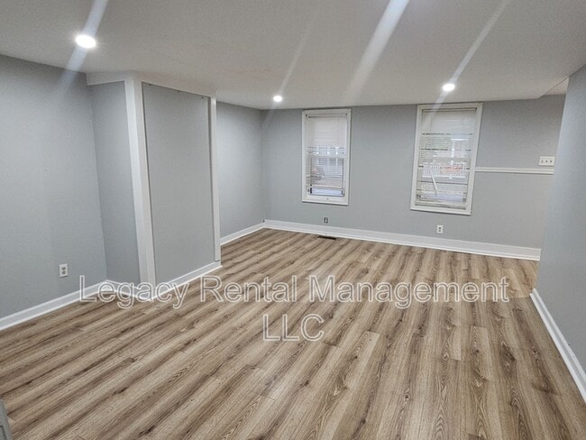 Photo - 2303 Old Berwick Rd