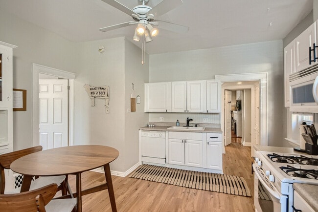 Photo - 1660 N Gaylord St Unit ID1026280P