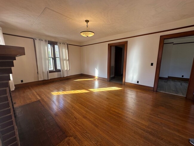 Photo - 3 Bedroom / 1.5 Bath Brick Home on 1.4 Acres Blountville TN