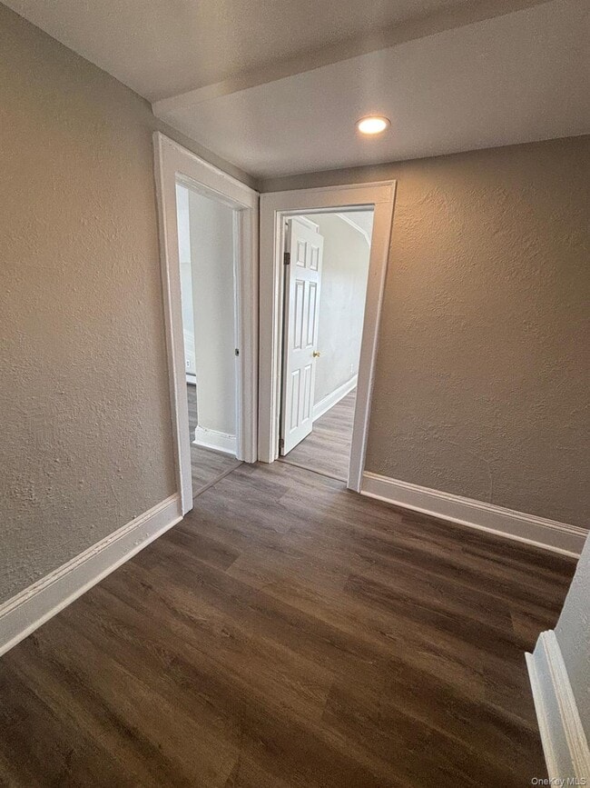 Building Photo - 127 E Chester St Unit 3