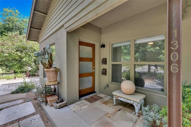 Photo - 1306 Norwood Rd