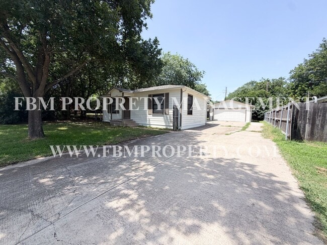 Photo - 1005 S Carlton St