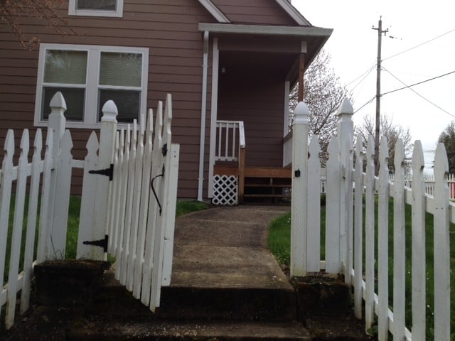 Photo - 246 SW Jefferson St