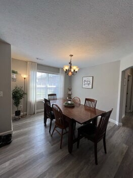 Photo - Spacious 3BR+ with fully fenced in backyard