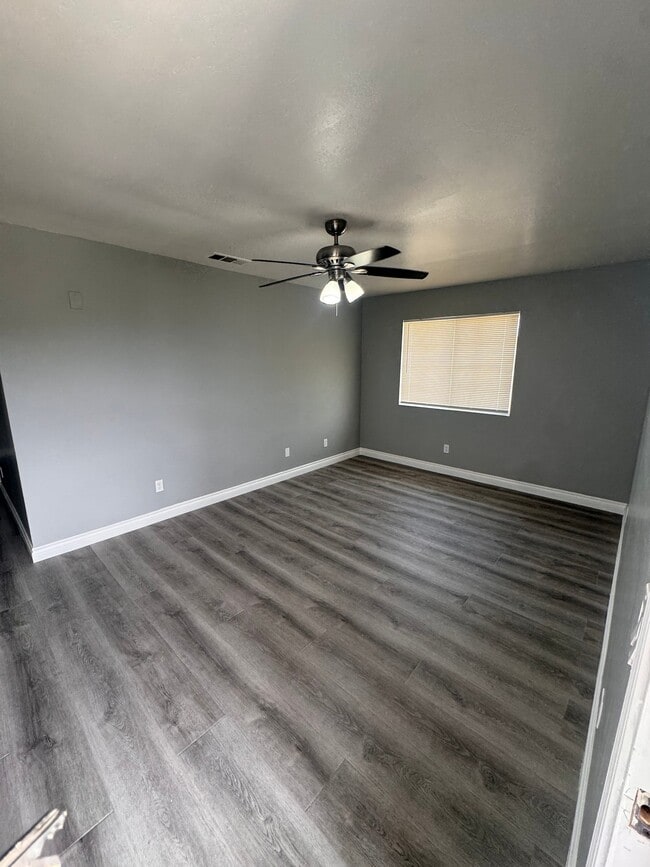1908 Gage St Unidad B