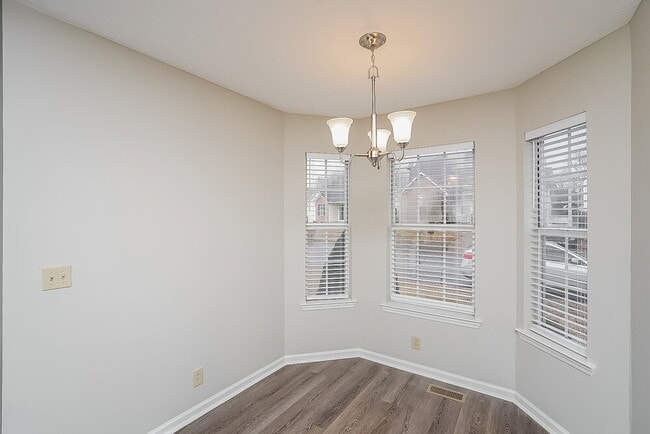 Photo - 3925 Calumet Dr