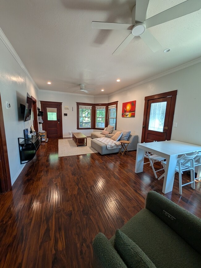 Building Photo - 412 Steele Ln Unit 412 Until A Rental