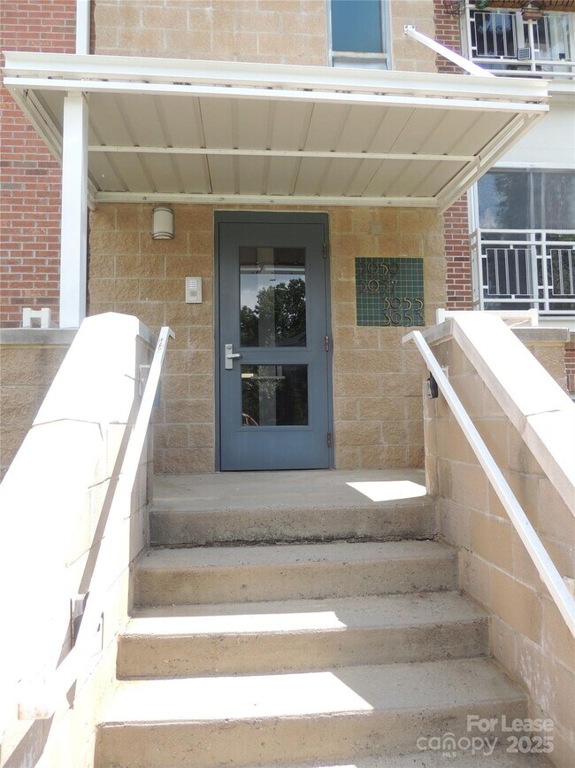 Building Photo - 3953 Picasso Court Rental