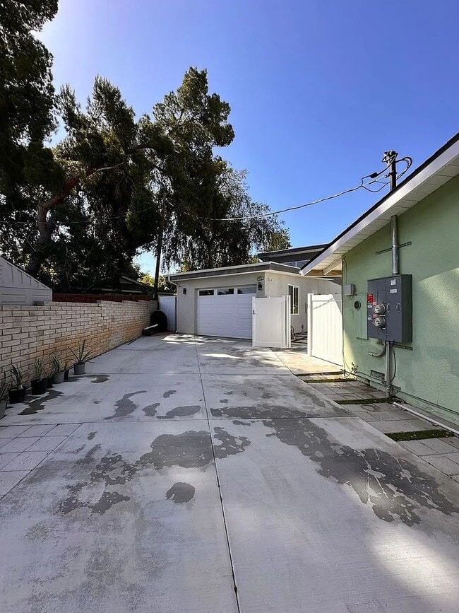 Photo - 2032 Wetherly Way