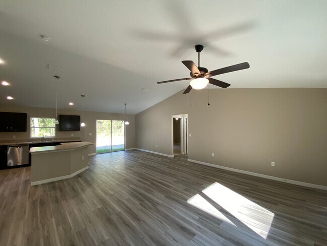 Photo - Custom Home - Desirable SW Dunnellon Neighborhood 3/2/2 **Won't Last**Available Soon!