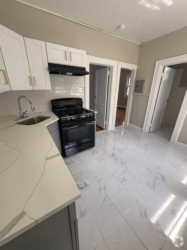 Building Photo - 26-28 Finlay Pl Unit 3 Rental