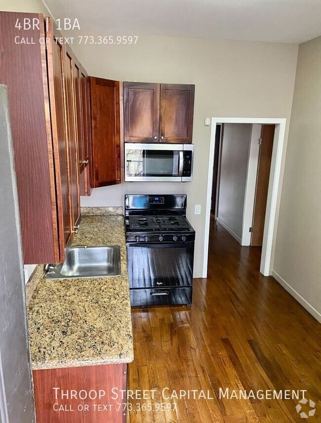 Building Photo - Spacious 3Bed 1Bath Unit 2N Rental