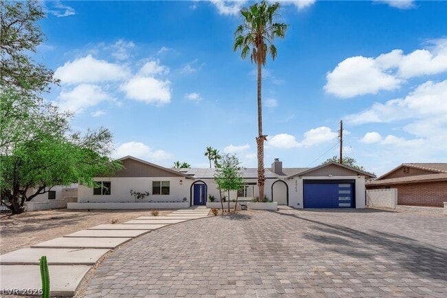 Building Photo - 2845 Rosanna St