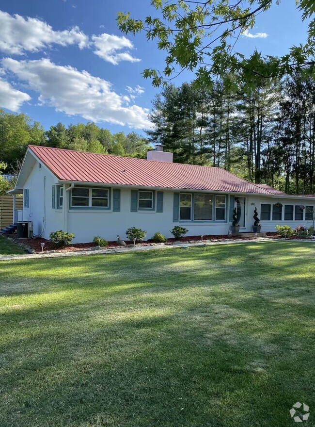 Building Photo - 23 Parkers Creek Ln Rental