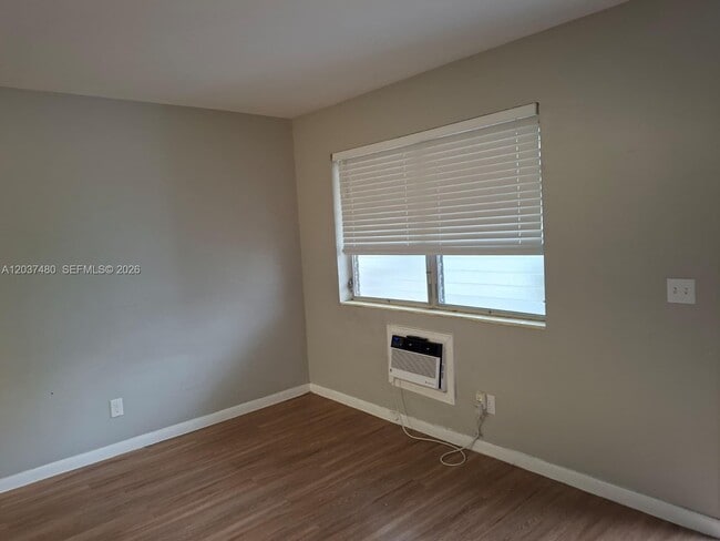 Photo - 13035 Emerald Dr Unit 357