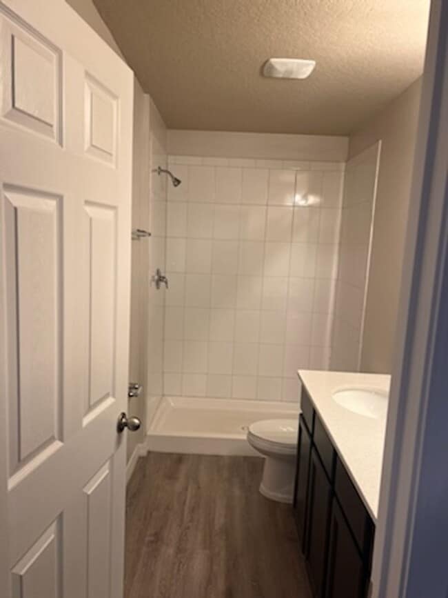 Photo - Beautiful 2 Bedroom 2 Bath Duplex Located ...