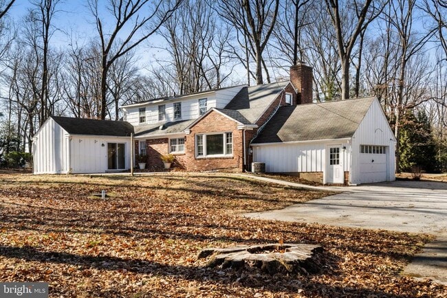 Photo - 310 Pine Tree Rd