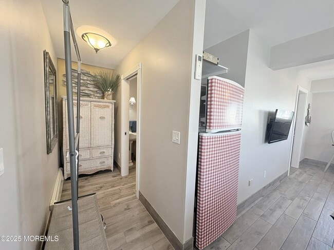 Photo - 1203 Walter Blvd