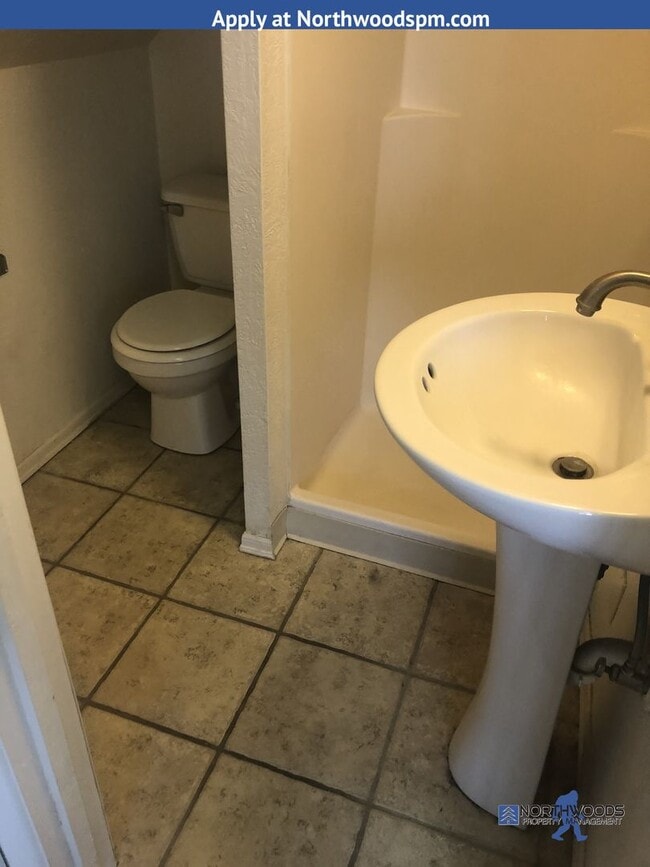 Photo - Charming upstairs studio. Close to shopping