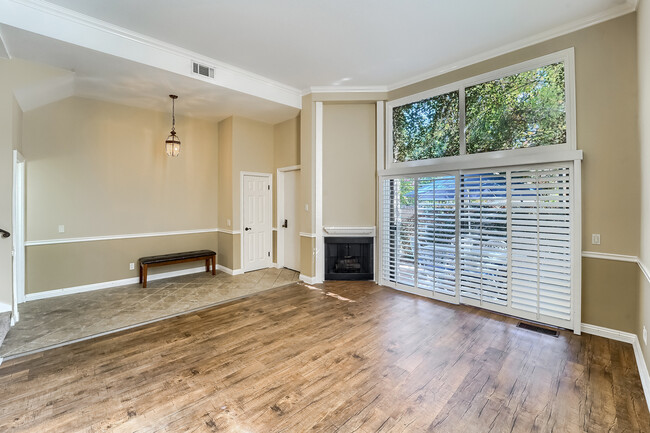 Living room - 6256 Shoup Ave Townhome