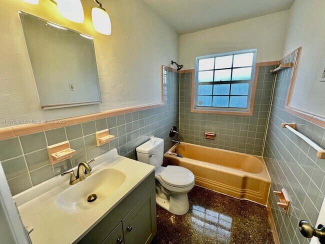 Photo - 432 NE 22nd Ave Unit 1