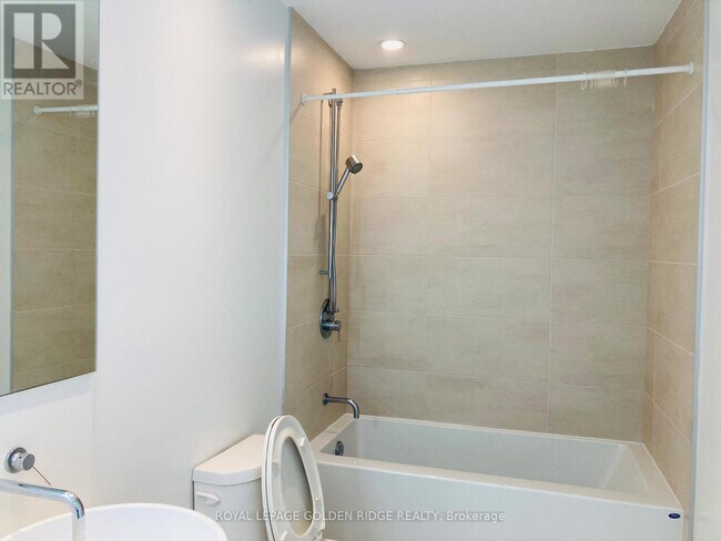 Photo - 185 Roehampton Ave Unité 2311