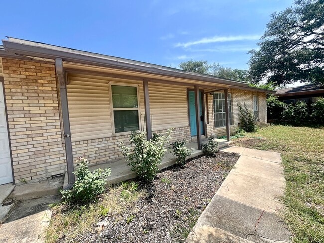 Photo - FALL INTO A NEW HOME WITH OUR MOVE-IN SPEC...
