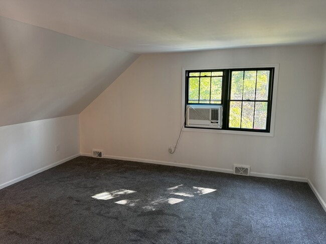 Photo - 66 Stuyvesant Ave Unit Upstairs Apartment