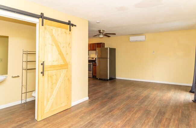 Photo - Budget Friendly!!