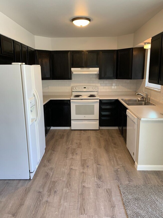 Photo - Updated 3-Bed, 1.5-Bath Duplex in Central Fort Collins!