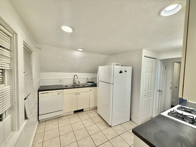 Photo - 20 Park Rd Unit 2