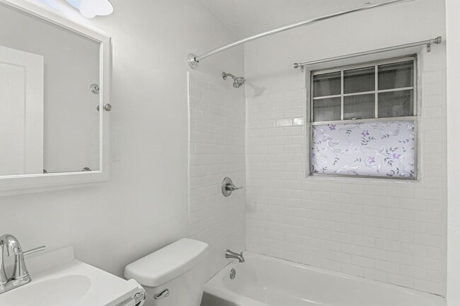 Photo - 10 Swan St Unit 10