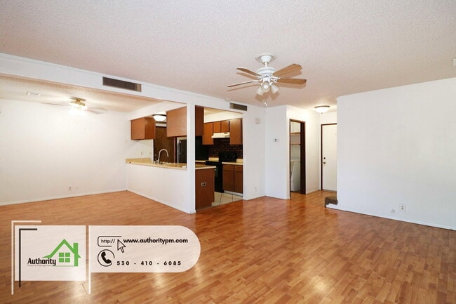 Photo - 3867 Apollo St