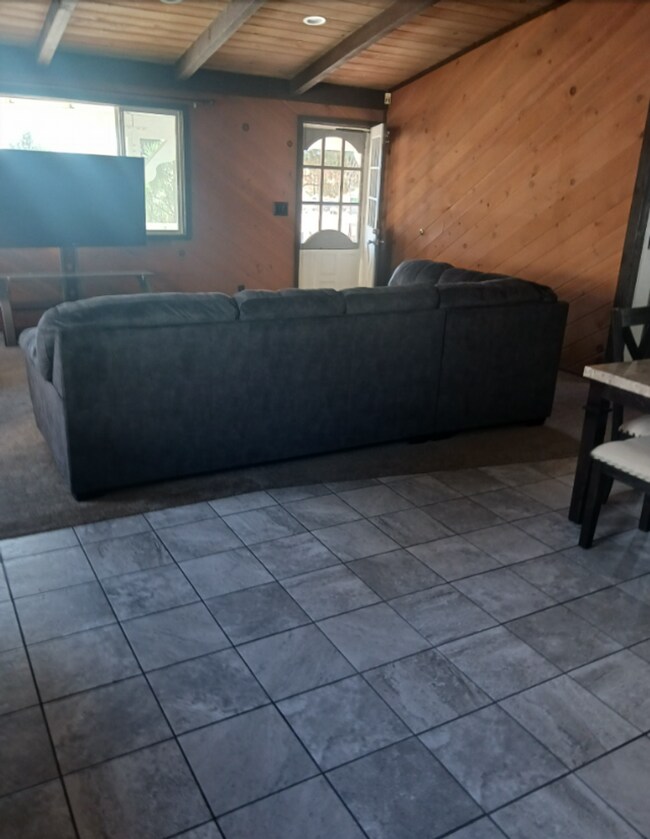 1066 Paradise Way