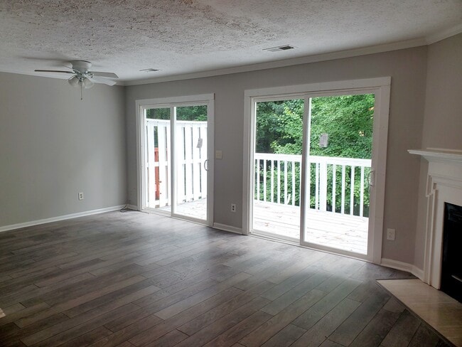 Photo - 3559 Ashley Station Dr SW