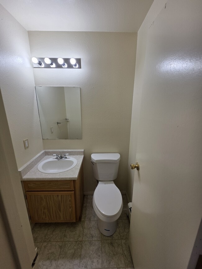 Photo - 3226 Rood Ave Unit 1