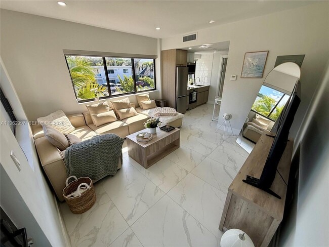 Photo - 944 Jefferson Ave Unit 9