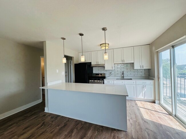 Building Photo - 406 Inland Dr Unit 3A