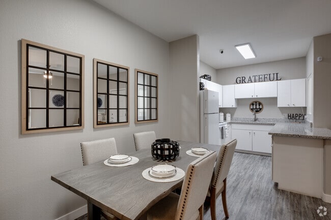 1BR, 1BA, 717 SF - The Cove Apartments